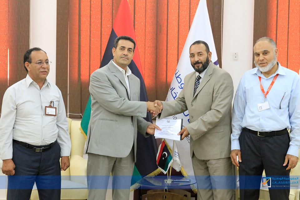 المفوضية تتسلم رسمياً مسودة مشروع الدستور الليبي