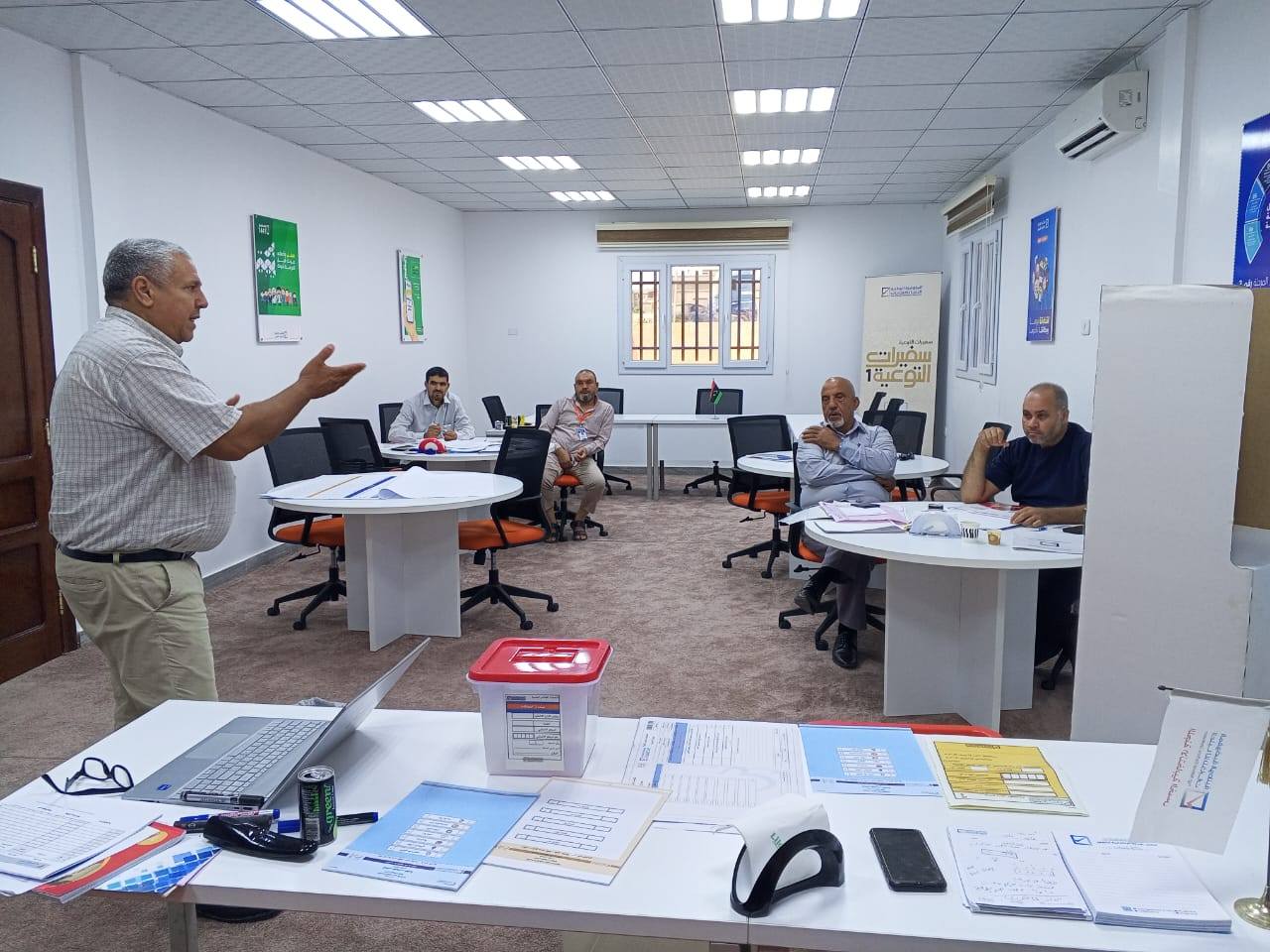 انطلاق تدريب المدربين الأساسيين والمتعاونين بمكاتب الإدارة الانتخابية