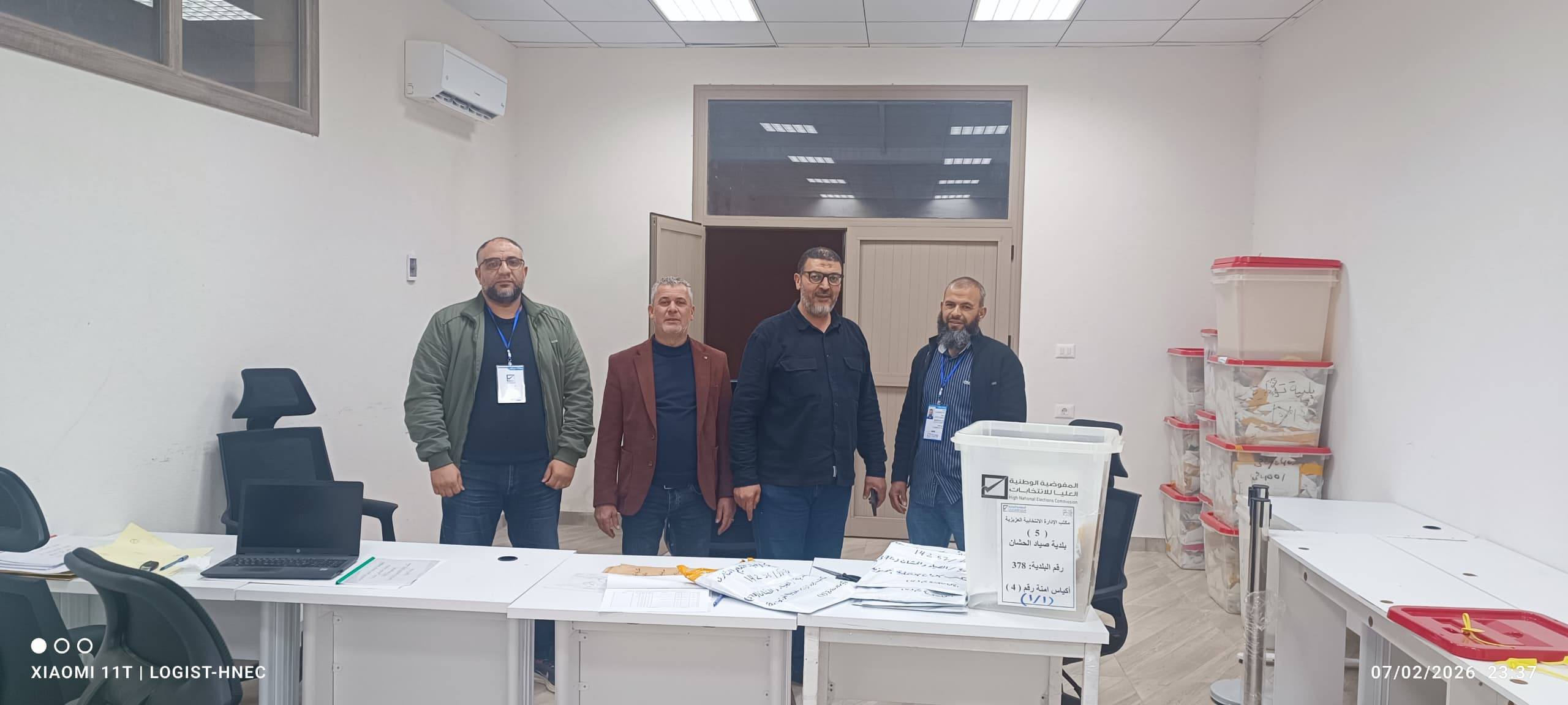 متابعات وصول صناديق استمارات نتائج انتخاب بلدية صيد والحشان من مكتب الإدارة الانتخابية العزيزية إلى مركز العد والإحصاء بالمفوضية