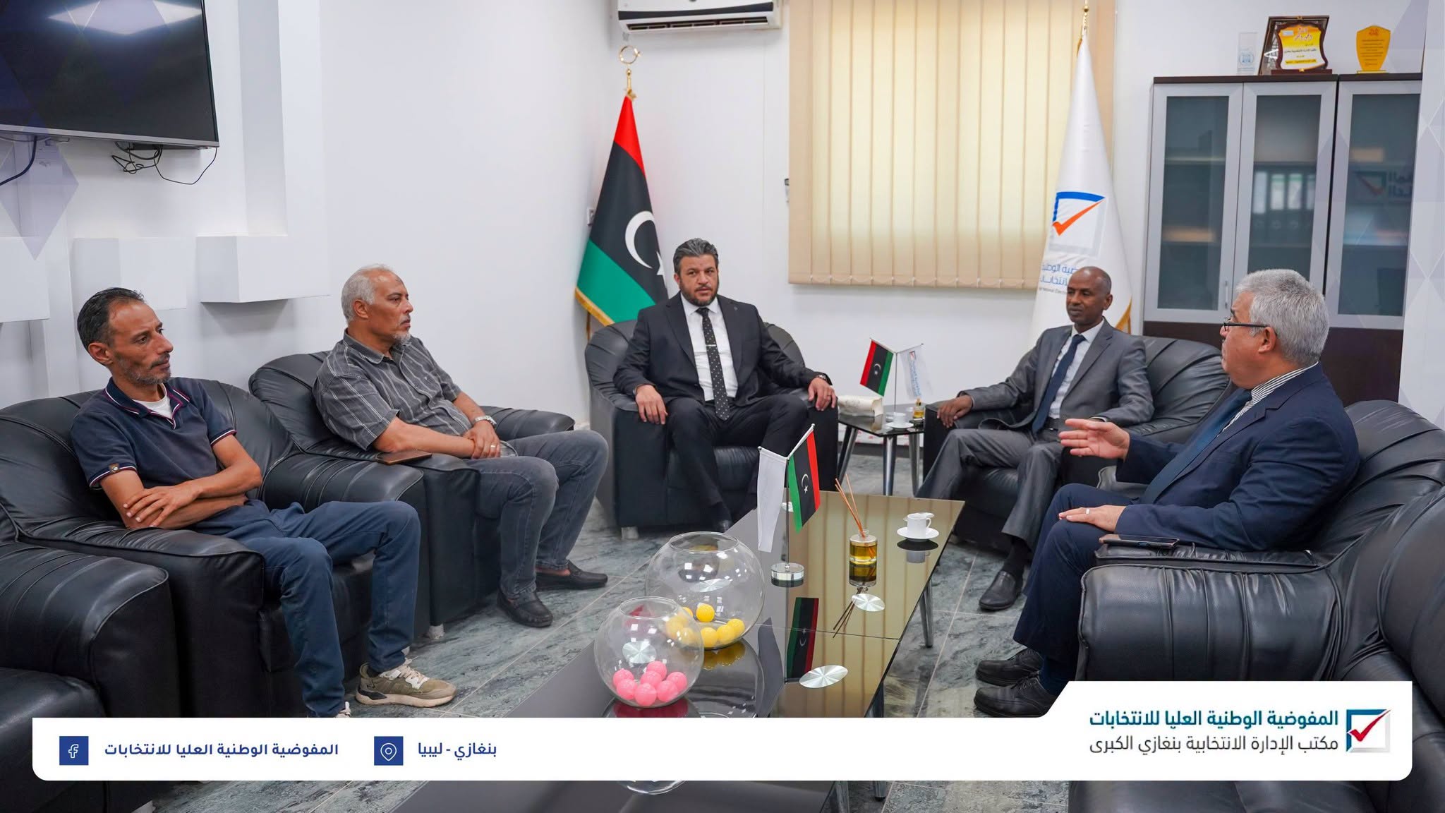 زيارة تفقدية لمجلس المفوضية إلى مكتب الإدارة الانتخابية بنغازي لمتابعة سير العملية الانتخابية لانتخاب النقابات والاتحادات والروابط المهنية