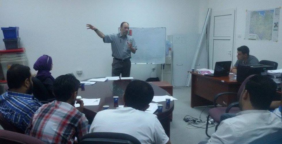 افتتاح دورة تدريبية جديدة لموظفي مركز الاتصالات
