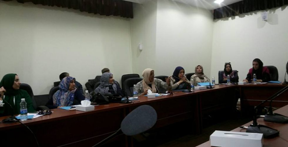 29683339_1253308661469352_5250205781489984015_n المفوضية تشارك في ندوة المرأة وتحديات العملية الانتخابية